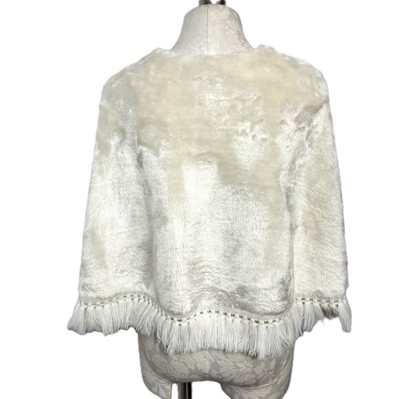 Vintage 60’s 70’s Handcrafted White Faux Fur Capelet With Fringe - Picture 6 of 13